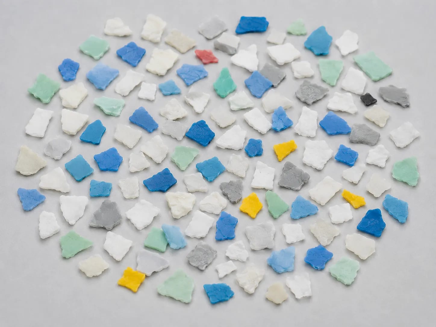 Mixed rigid flakes.